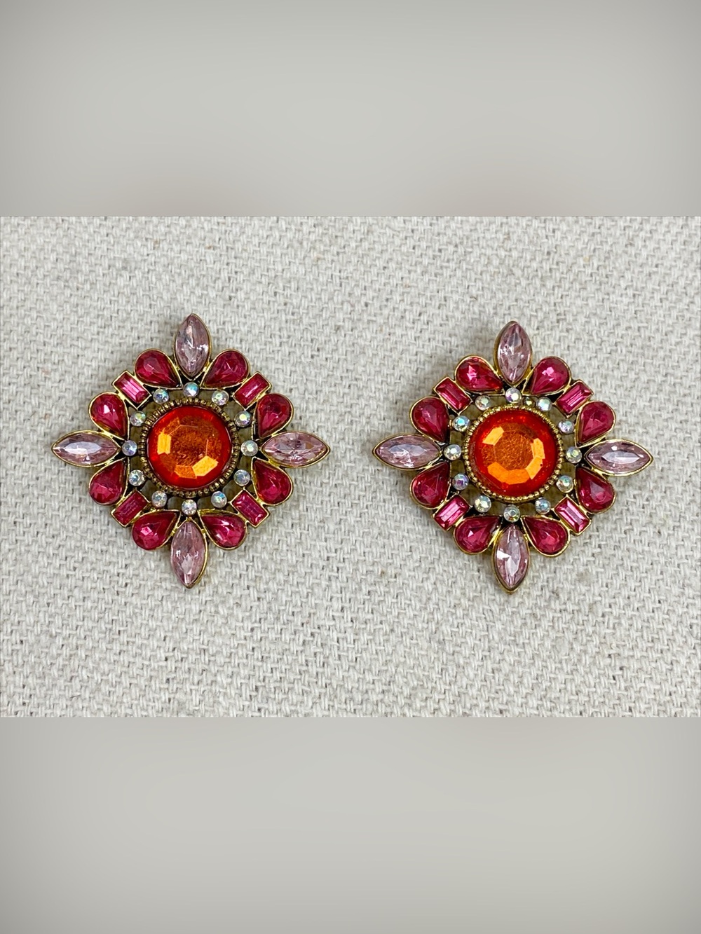Vibrant BETSEY JOHNSON  Pink orange  Earrings St. Barts Rhinestone